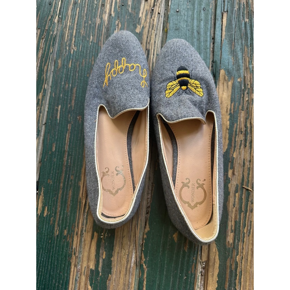 C. Wonder Bee Happy Grey Wool Embroidered Smoking Slipper Loafers Womens 8